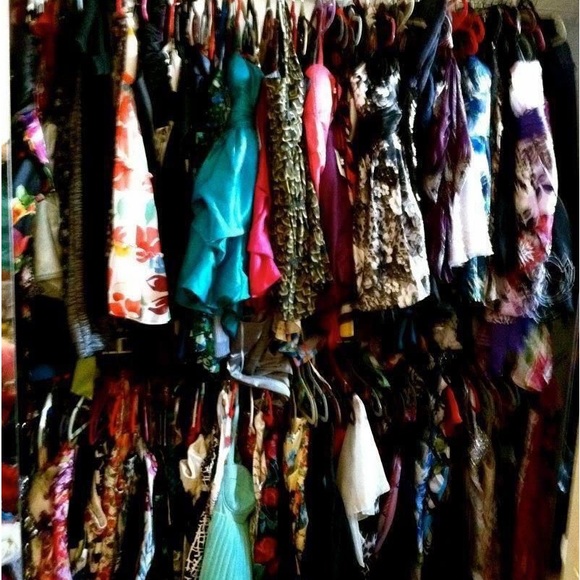 Meet your Posher, CrystalCharmz - Picture 5 of 8